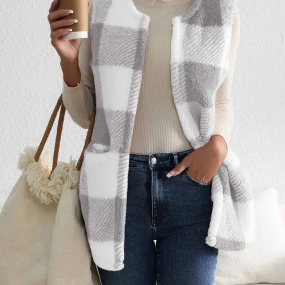 Ivy Sherpa Vest Coat - Gray - Picture 5 of 7